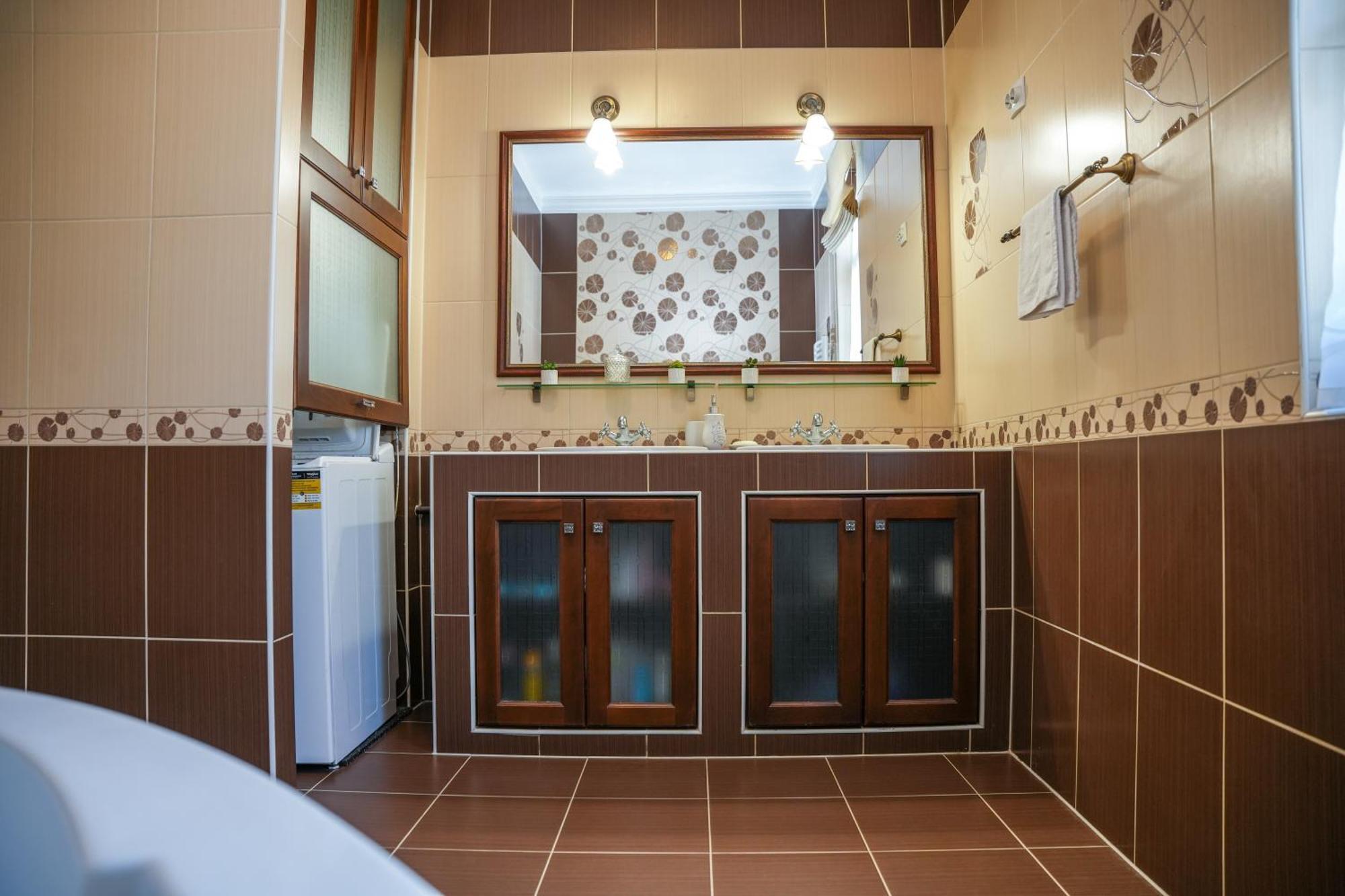 Varkert Deluxe Apartmanhaz Miskolc Exterior photo