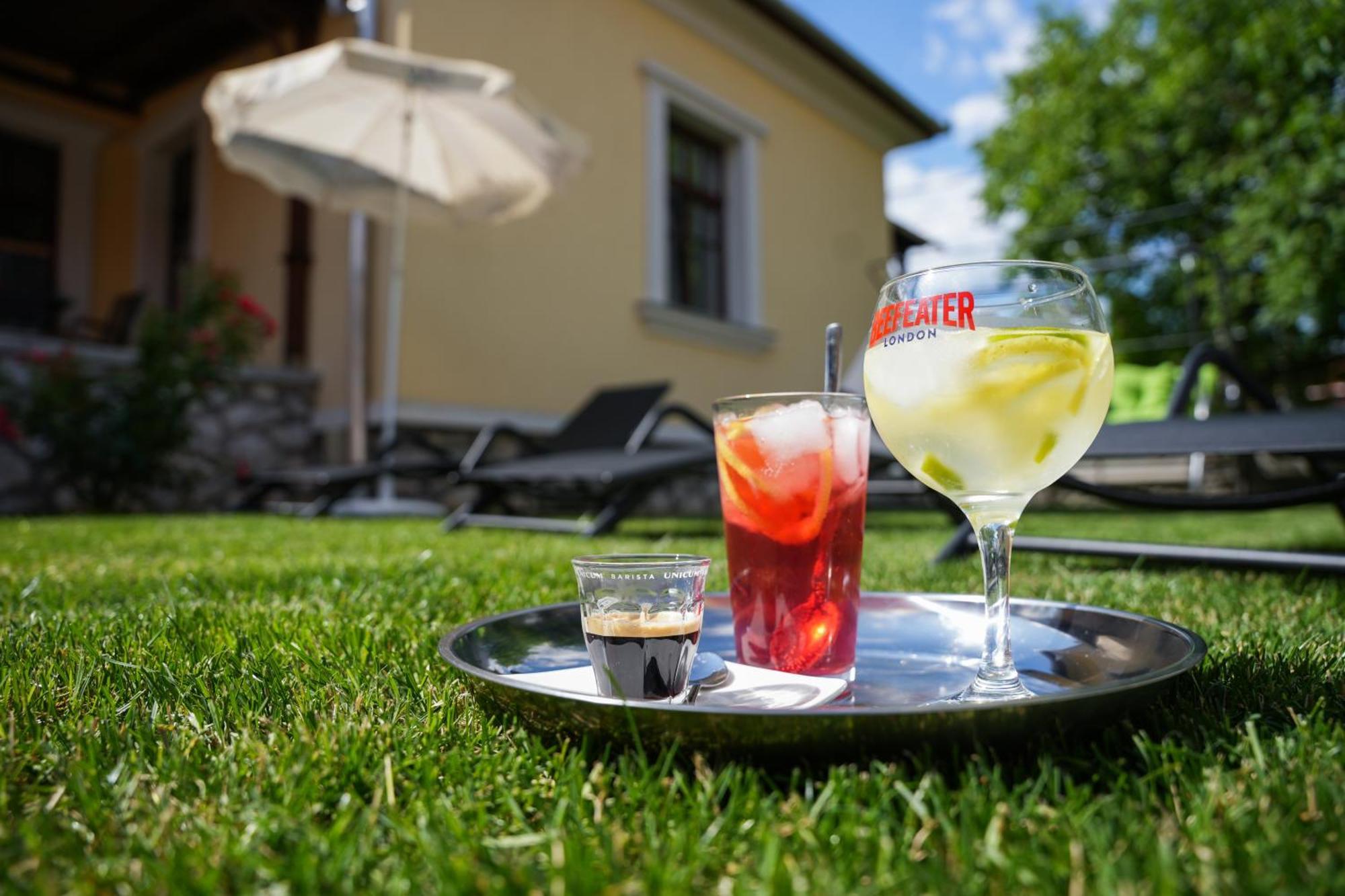 Varkert Deluxe Apartmanhaz Miskolc Exterior photo